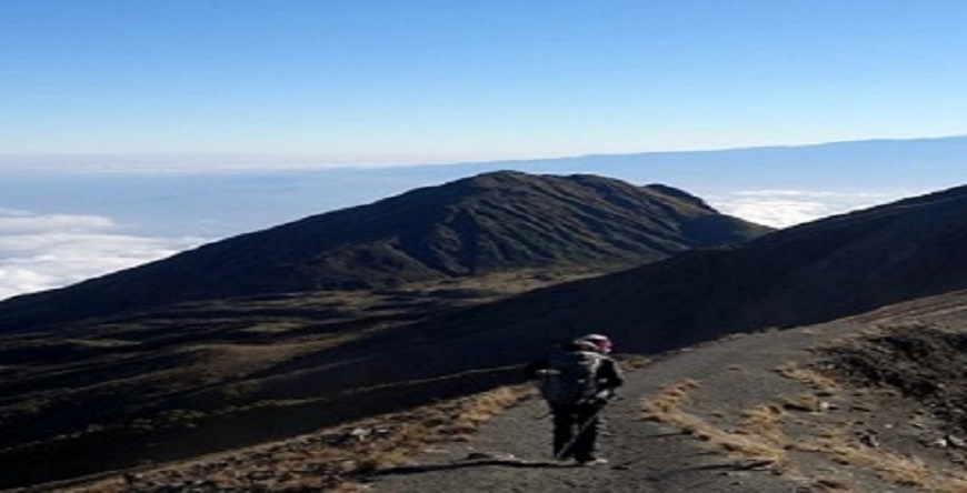 Momela route trek mount meru 3 days