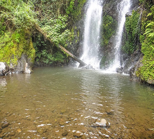 Tanzania day trip to Marangu waterfall